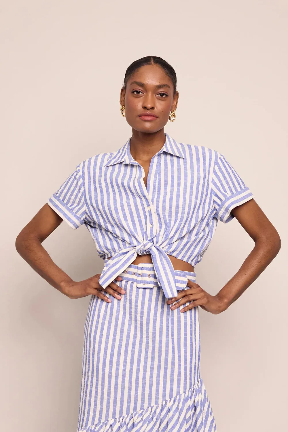 Asbury Top Ivory-Blue Striped Seersucker