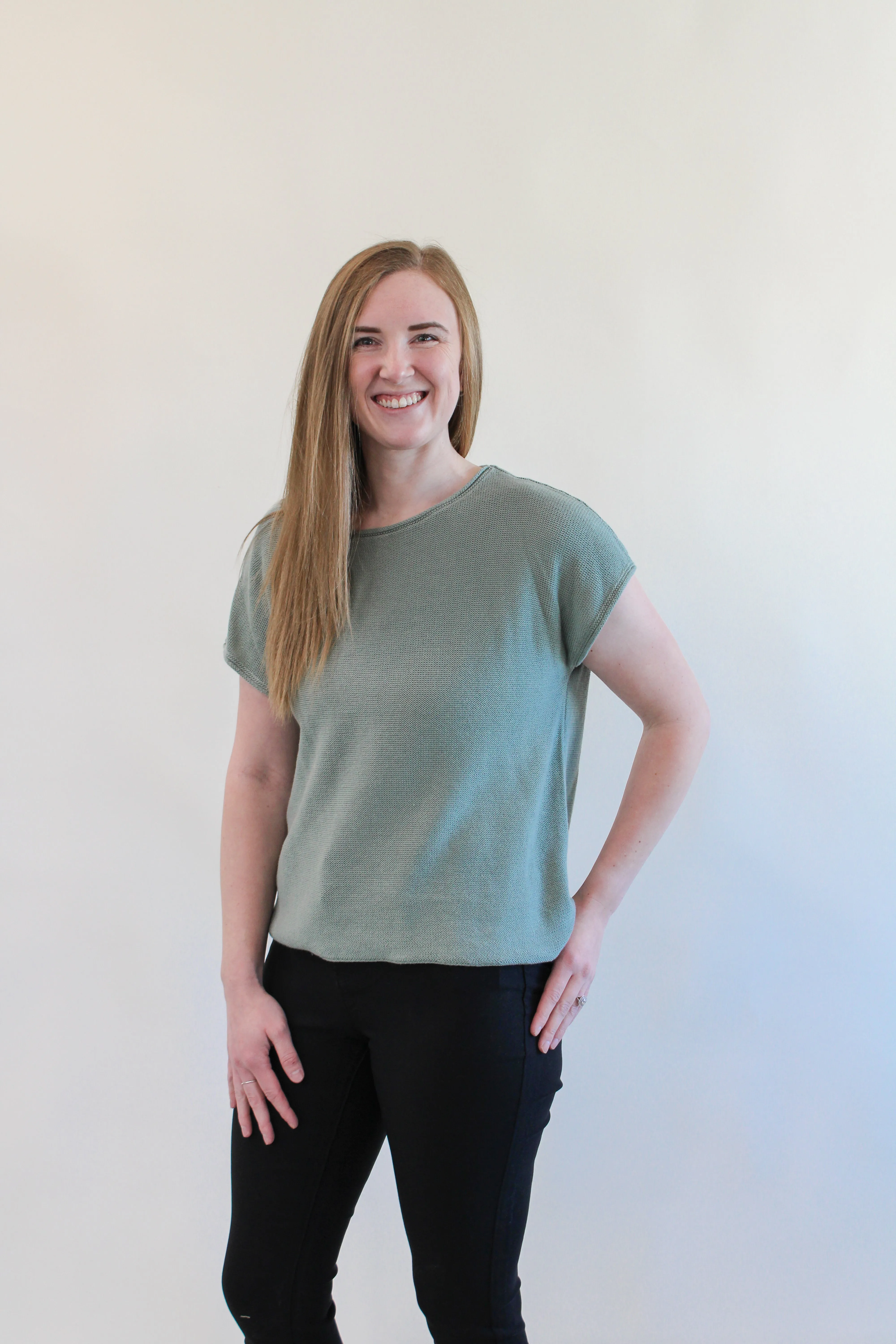 ASHLIE KNIT SWEATER TEE