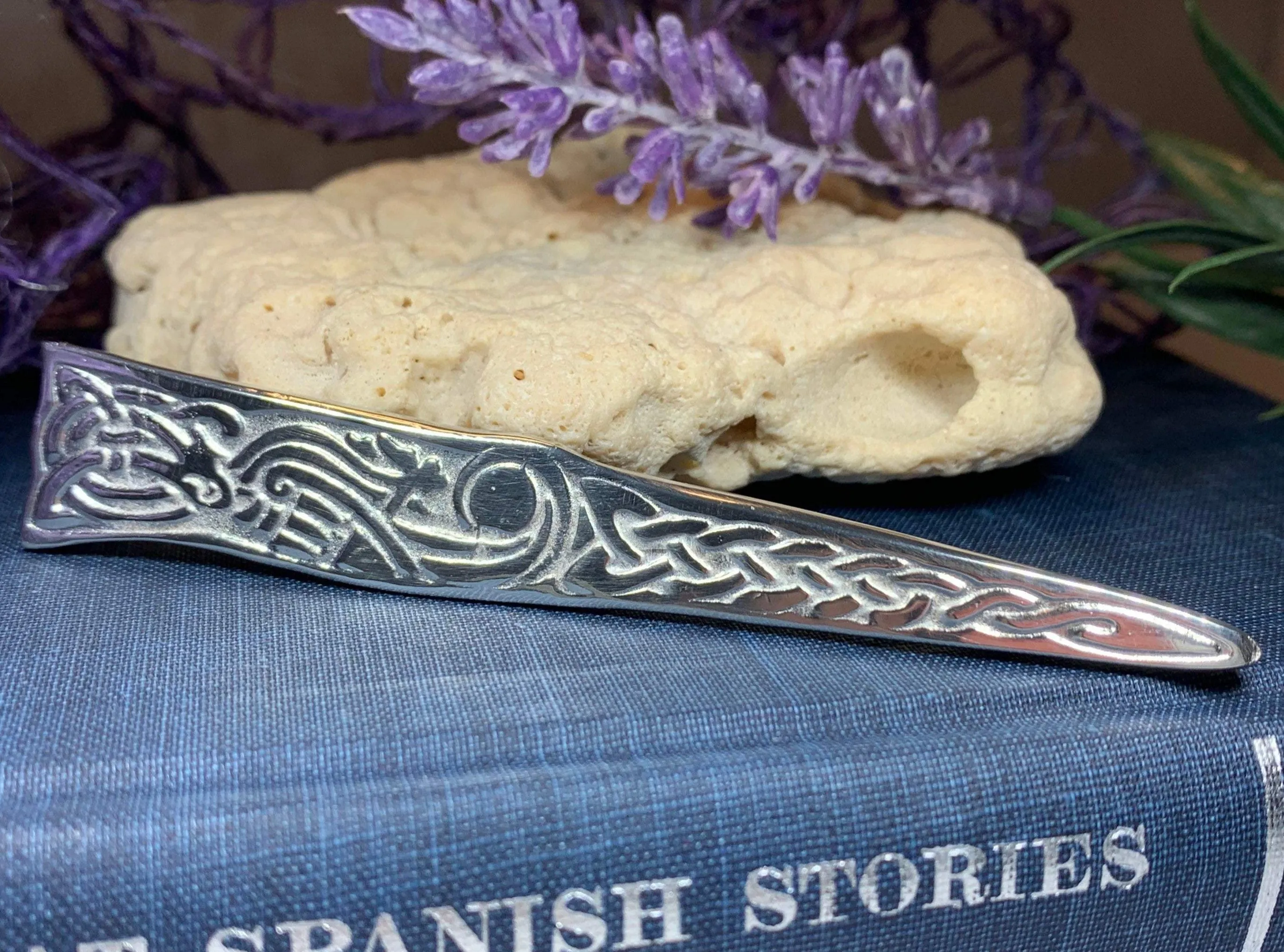 Celtic Dog Kilt Pin