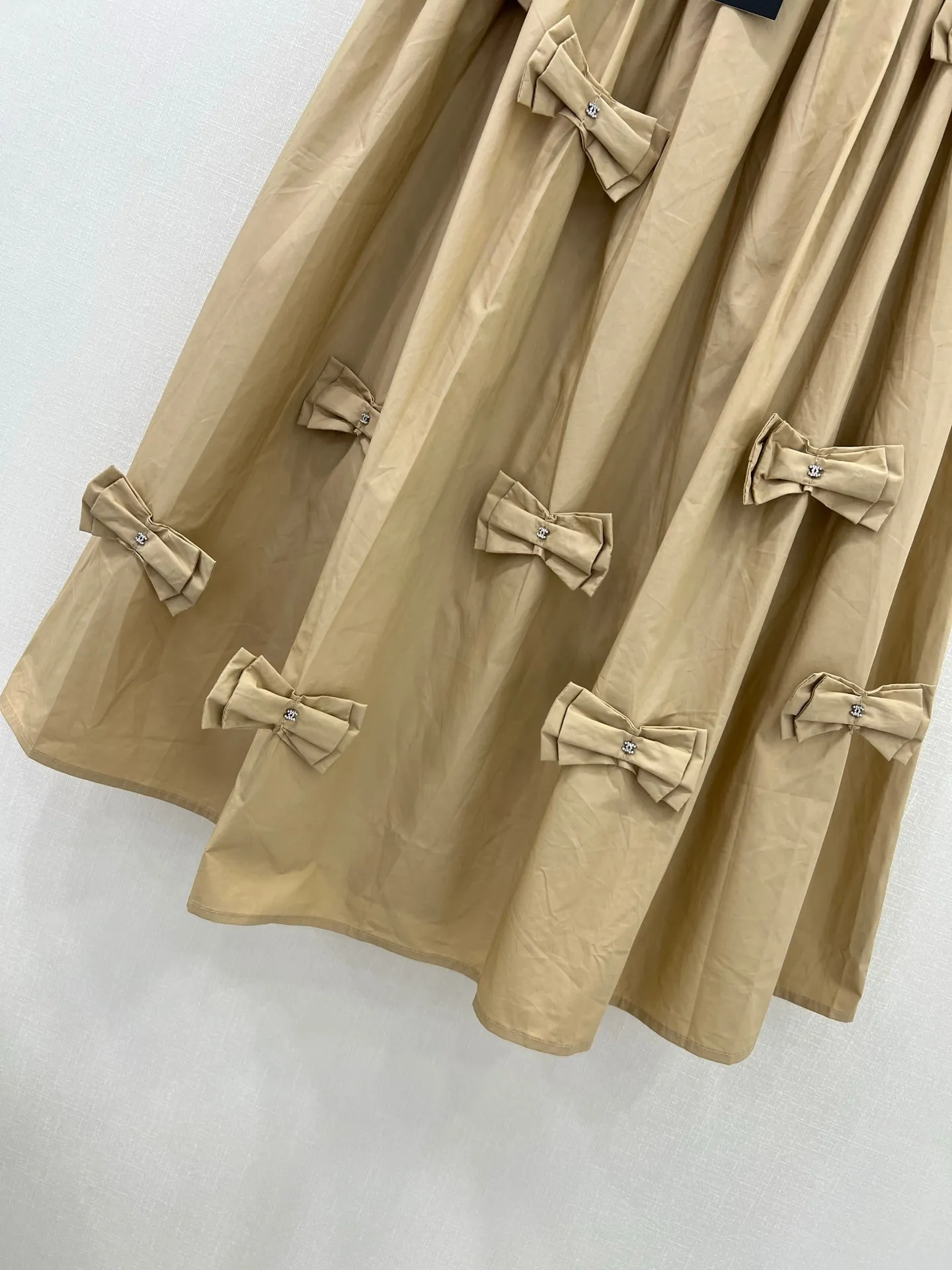 CH 25 new pleated skirt