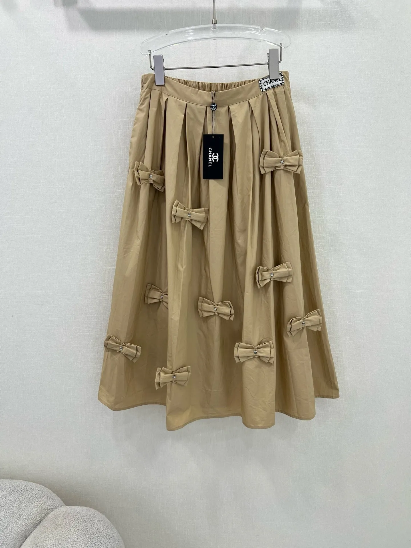 CH 25 new pleated skirt
