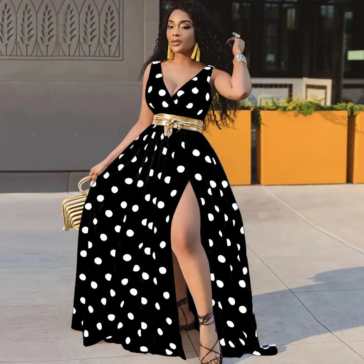 Flattering Party Dresses for Every Figure: Elegant Styles That Highlight Your Curves
