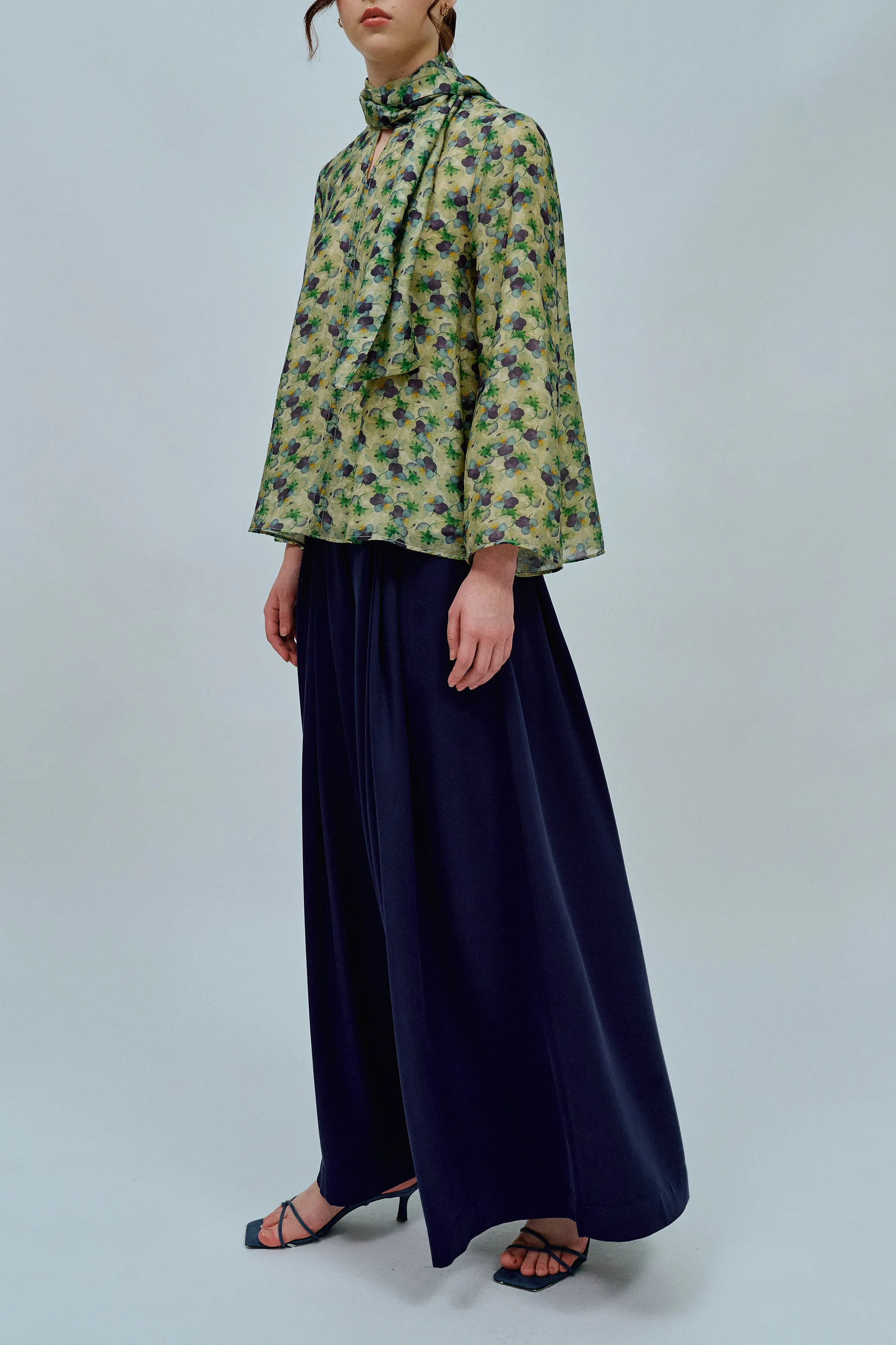 Gallery Bow Blouse in Floral