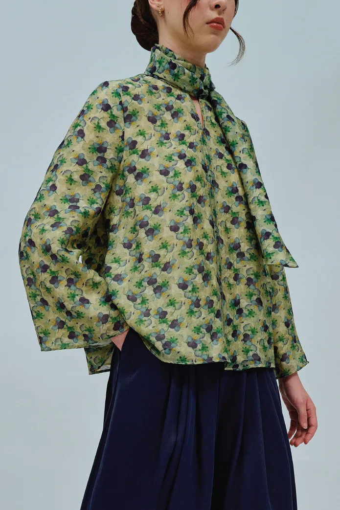 Gallery Bow Blouse in Floral