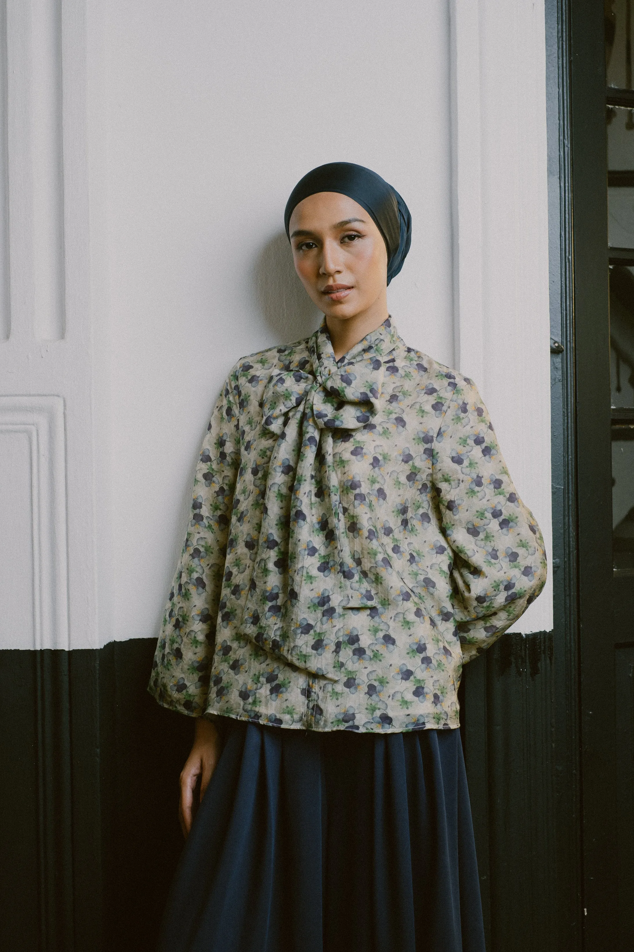 Gallery Bow Blouse in Floral