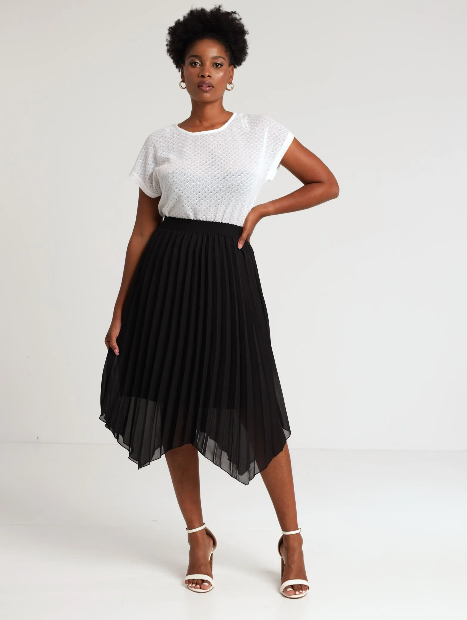 Ladies Pleated Hanky Hem Skirt - Black