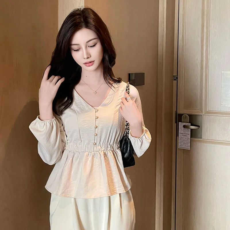 Lightweight Long Sleeve Blouse with V-Neck and Beautiful Broderie