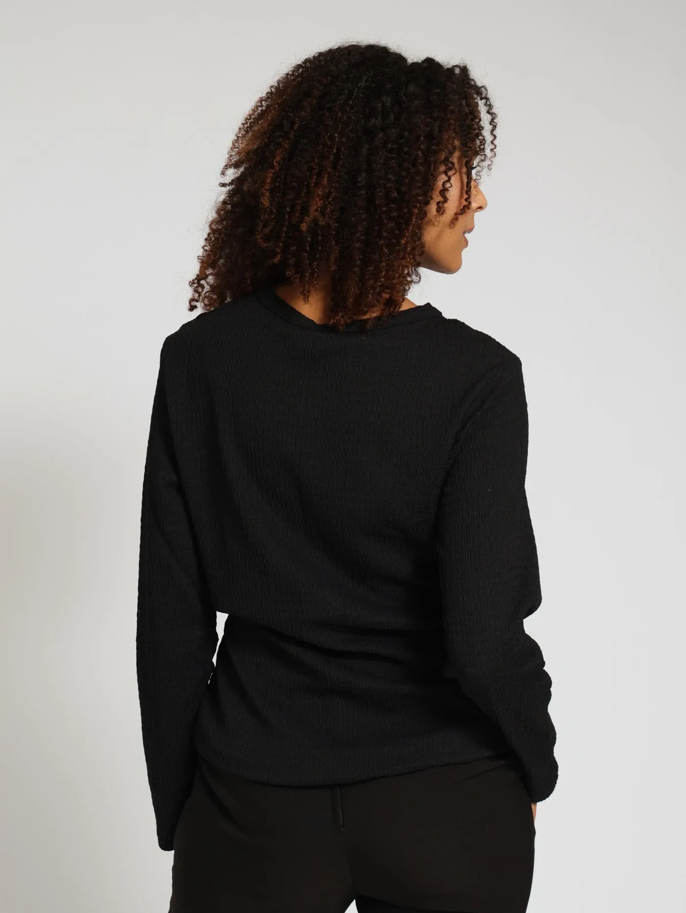 Long Sleeve Textured Knit Active Top - Black