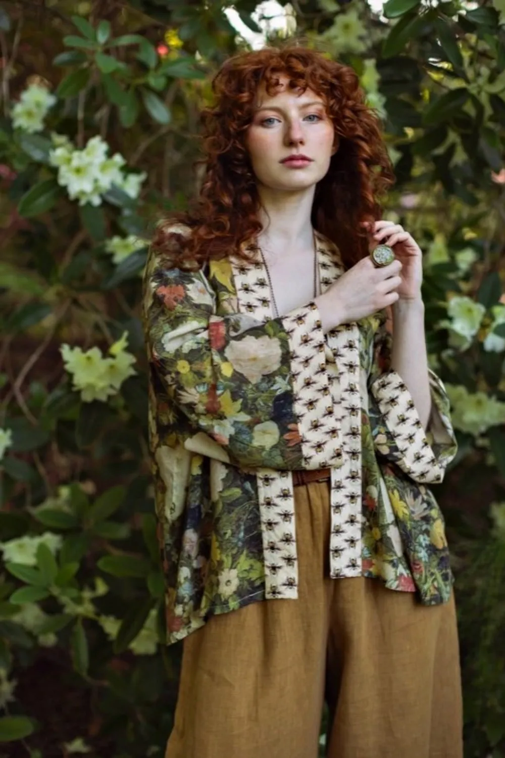 MARKET OF STARS I DREAM IN FLOWERS CROPPED KIMONO