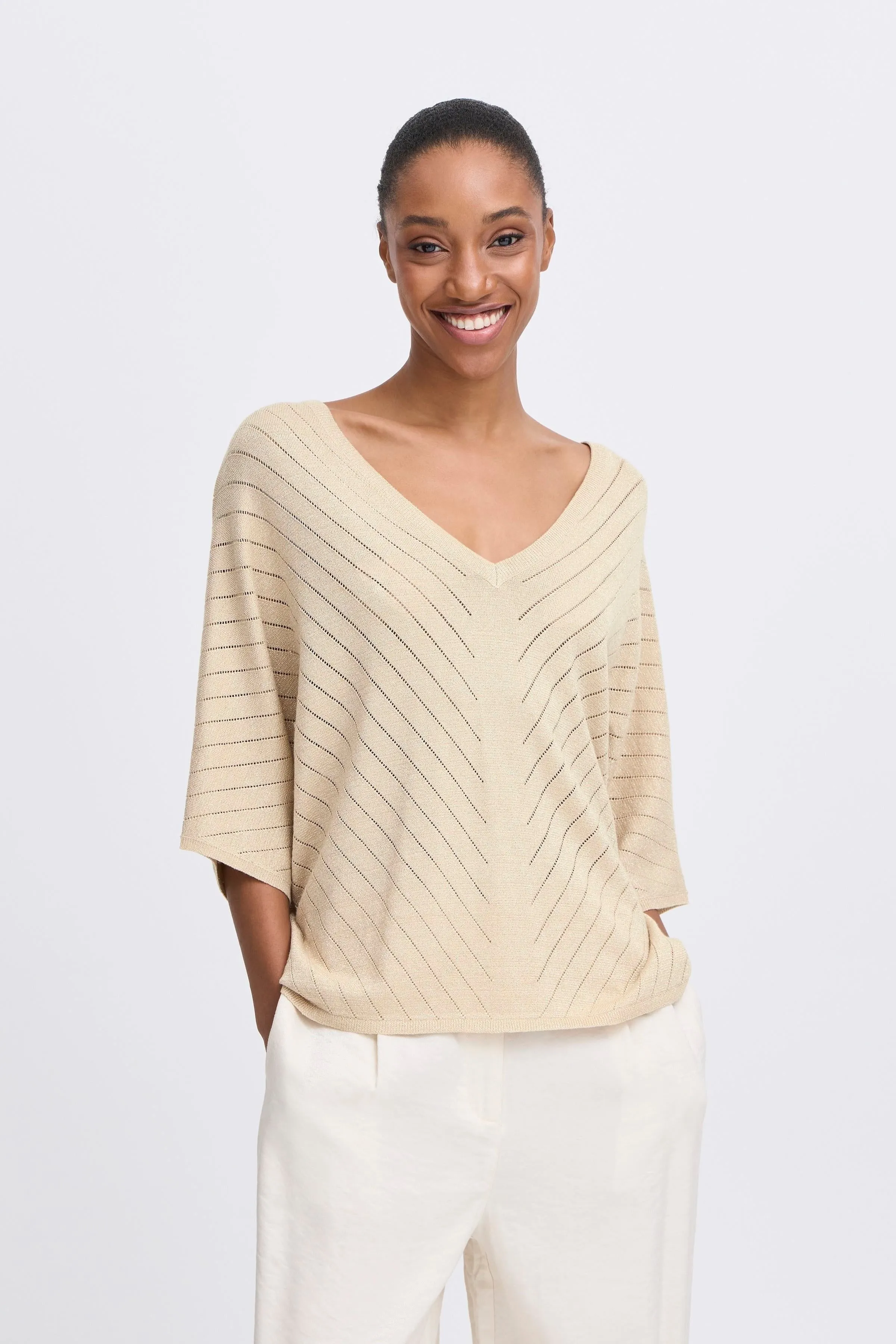 Mobbe V Neck Jumper | Frosted Almond