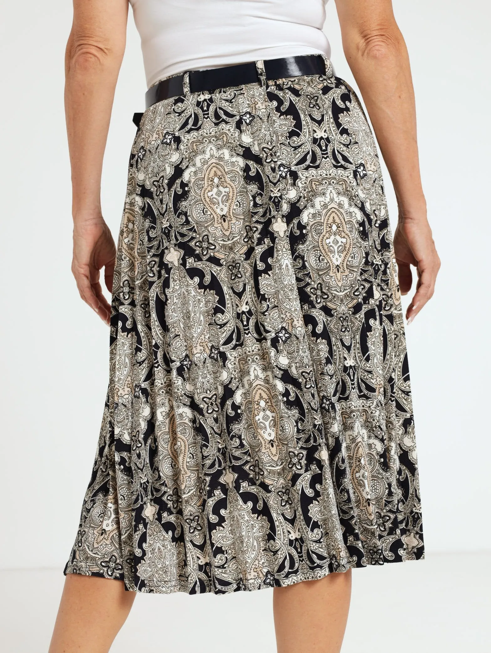 Pleated Skirt With Patent Belt - Navy