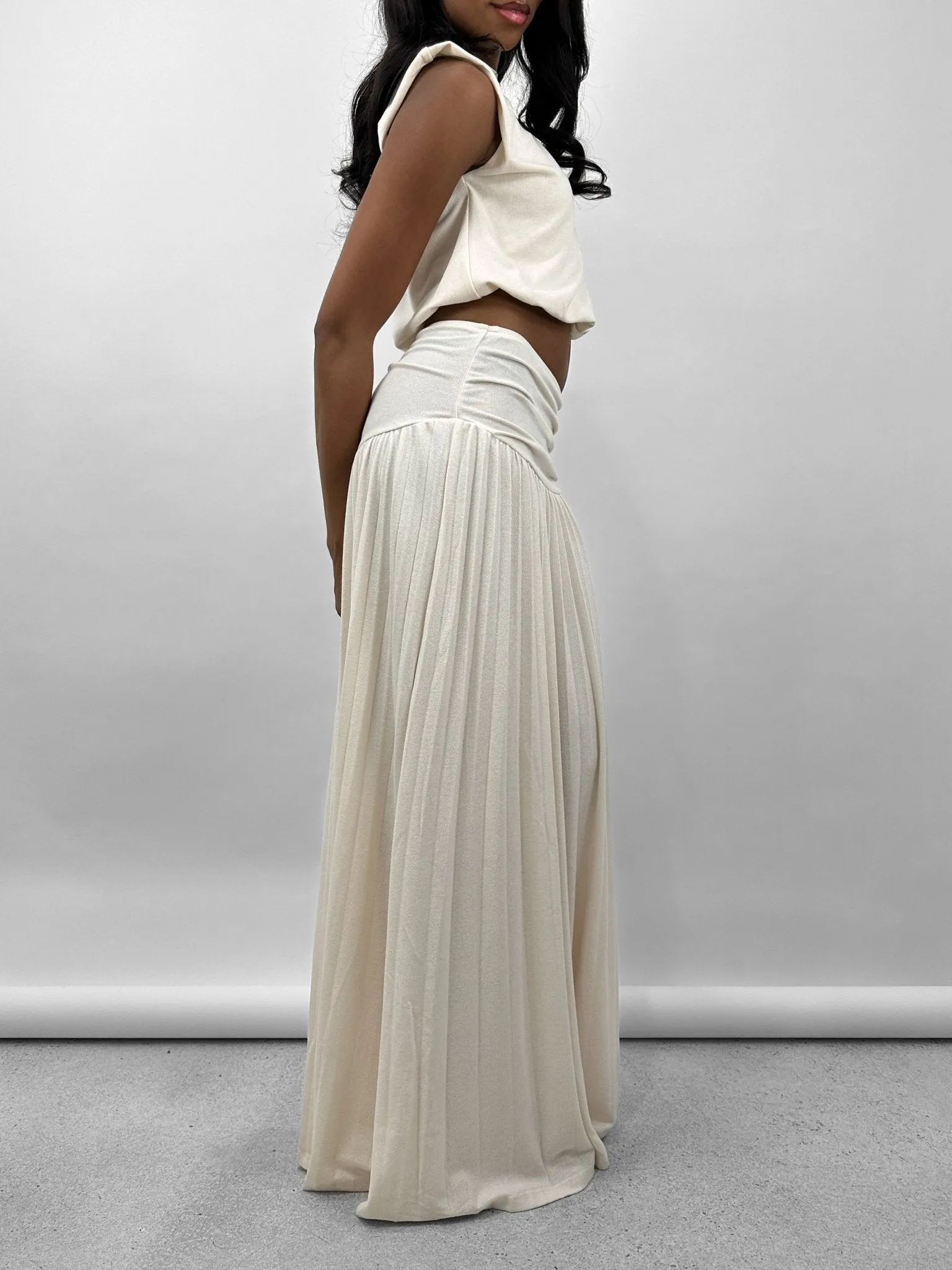 Ruche Waist Pleated Maxi Skirt