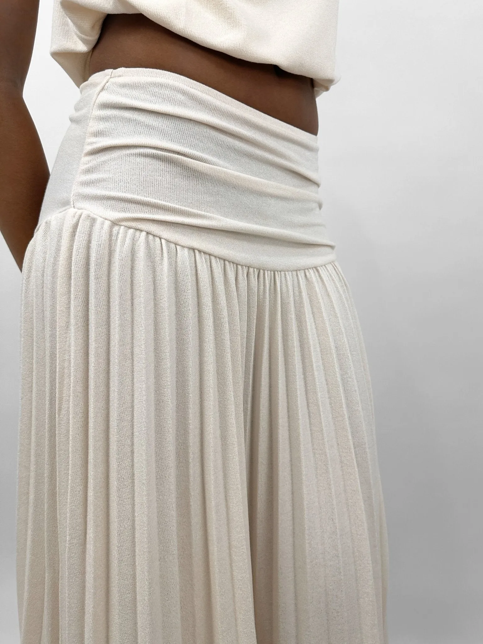 Ruche Waist Pleated Maxi Skirt