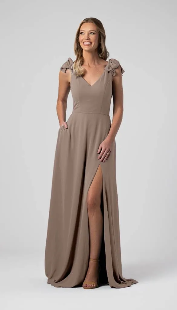 Sample Leah Size 22