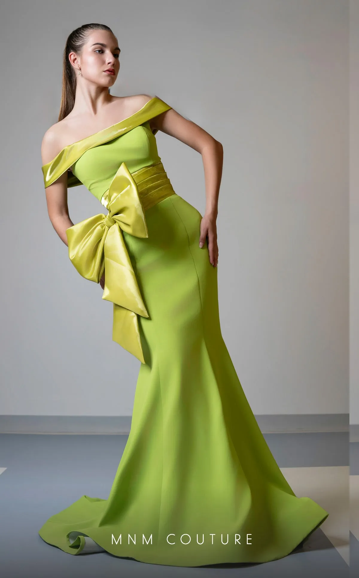 Style V07546