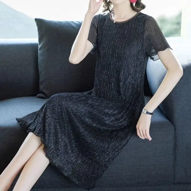 Summer Women Long Large Size Dresses Short Sleeves Solid Color Over-the-knee Long Skirts Casual Women's Pleated Skirts