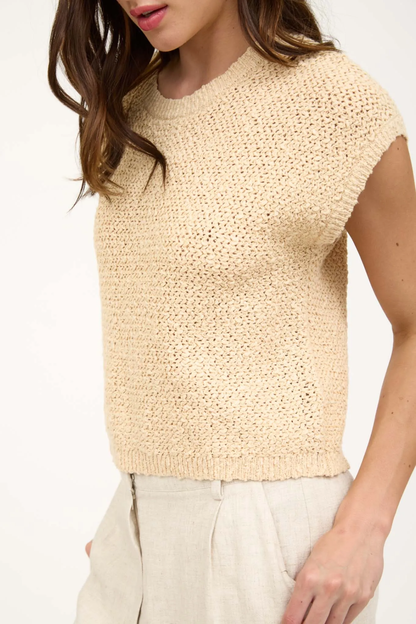 TEXTURED KNIT CREW NECK SHORT SLEEVE PULLOVER