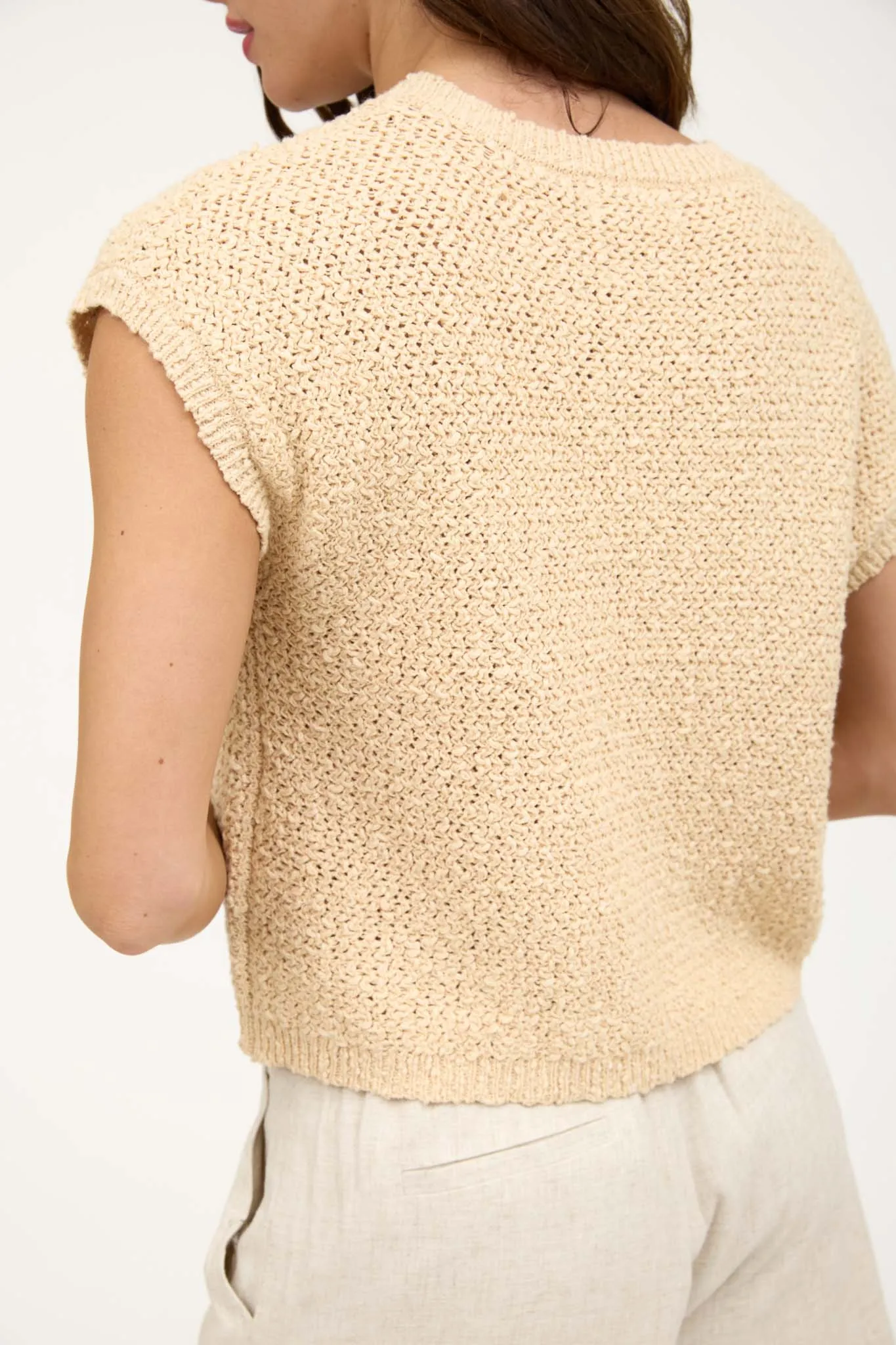 TEXTURED KNIT CREW NECK SHORT SLEEVE PULLOVER