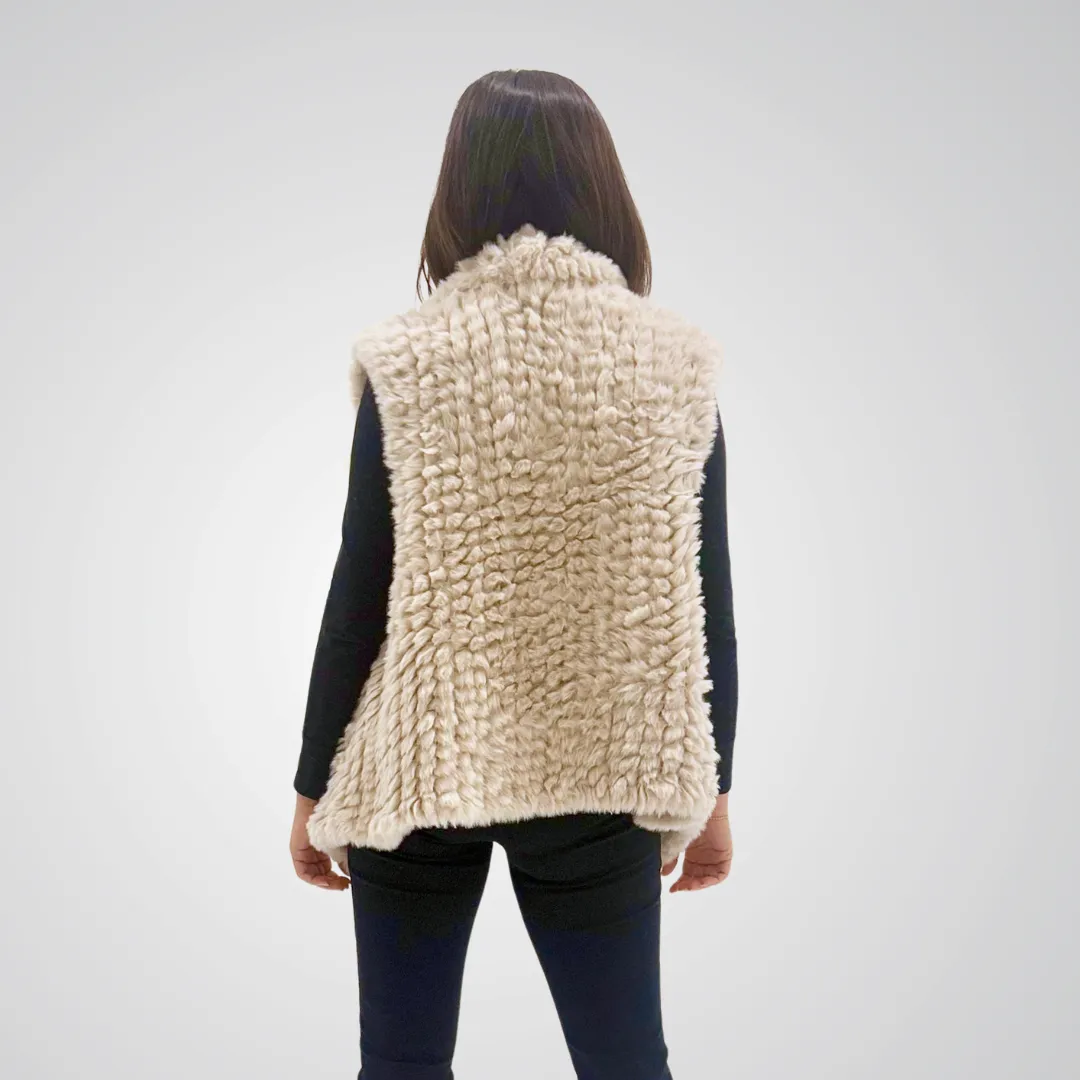 THSP1061: Ivory: Plush Faux Fur Vest