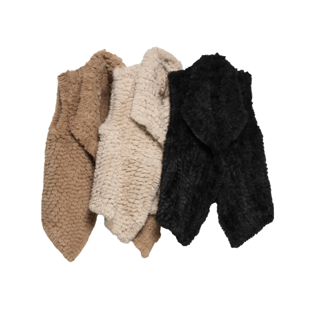 THSP1061: Ivory: Plush Faux Fur Vest