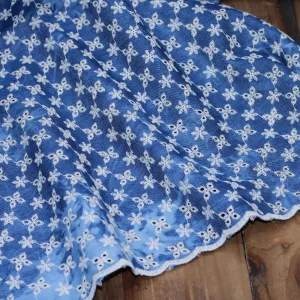 Tissu coton denim brodé étoile festonné TIE AND DYE - Bleu (Vendu x10cm)