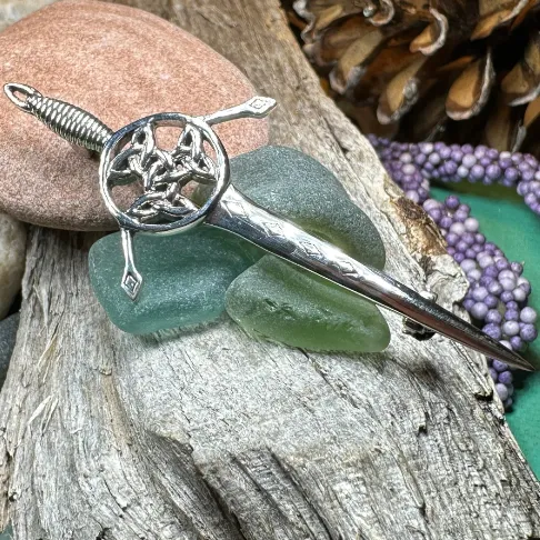 Trinity Knot Sword Kilt Pin