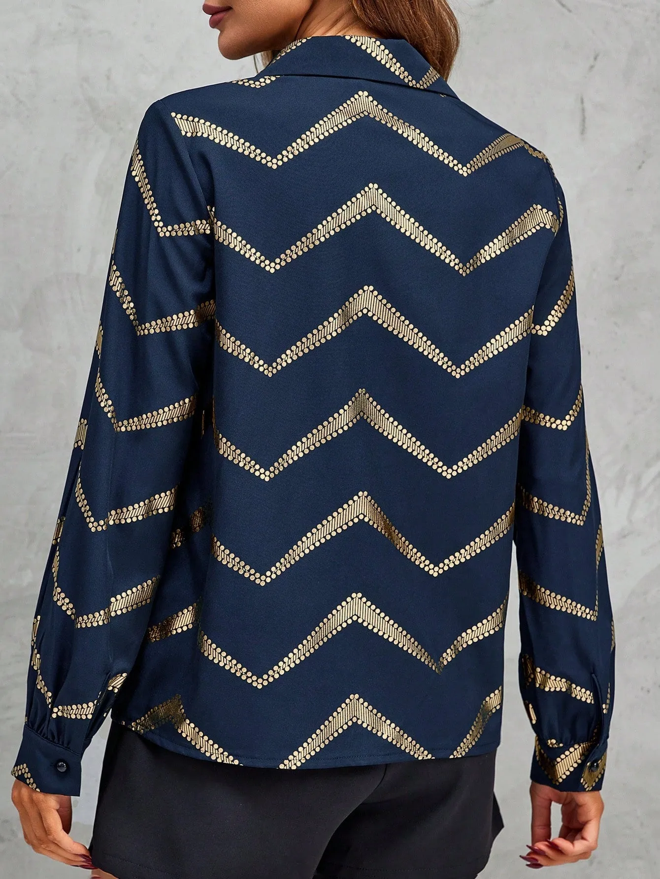 Women'S Lantern Sleeve Shirt With Gold Printed Pattern