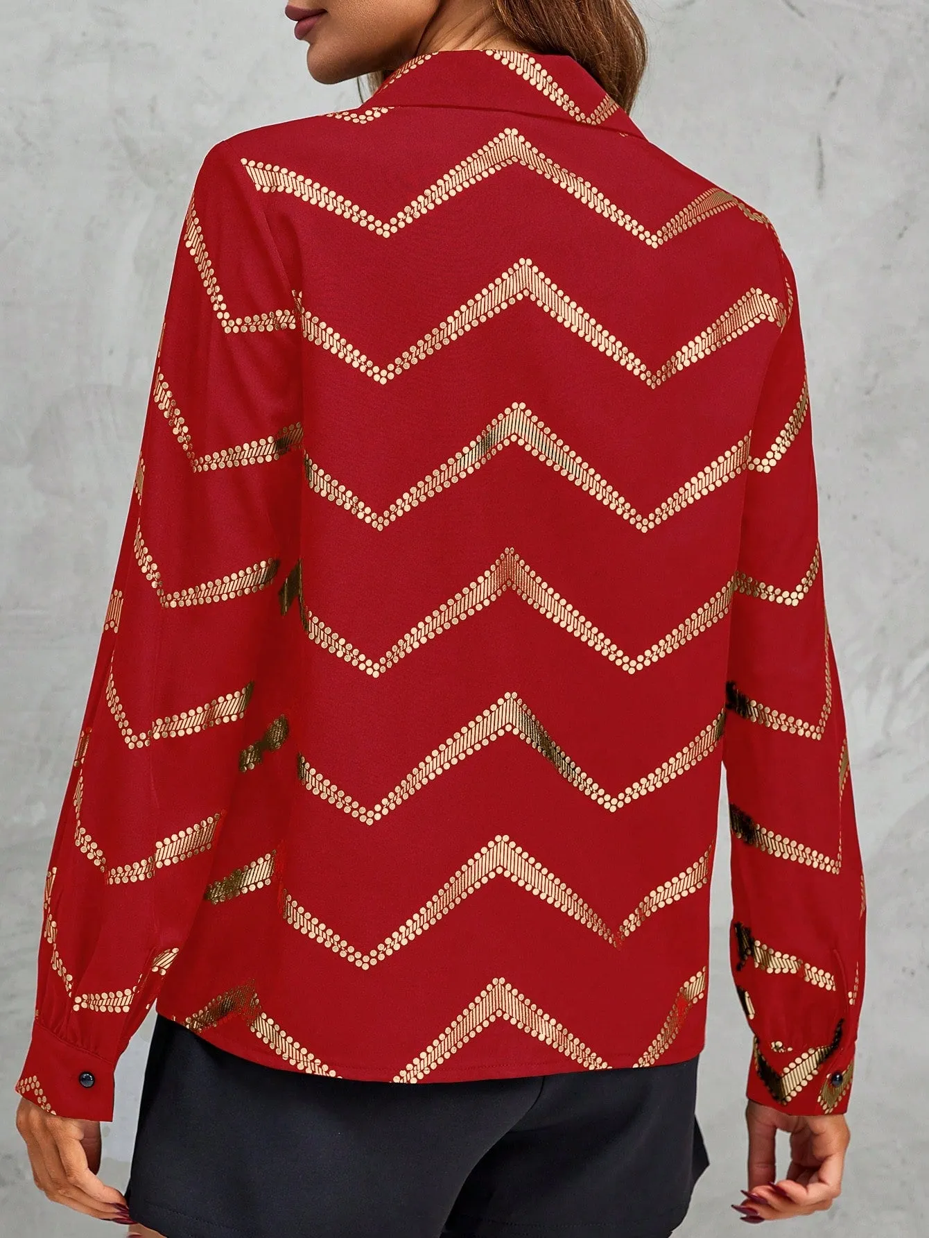 Women'S Lantern Sleeve Shirt With Gold Printed Pattern