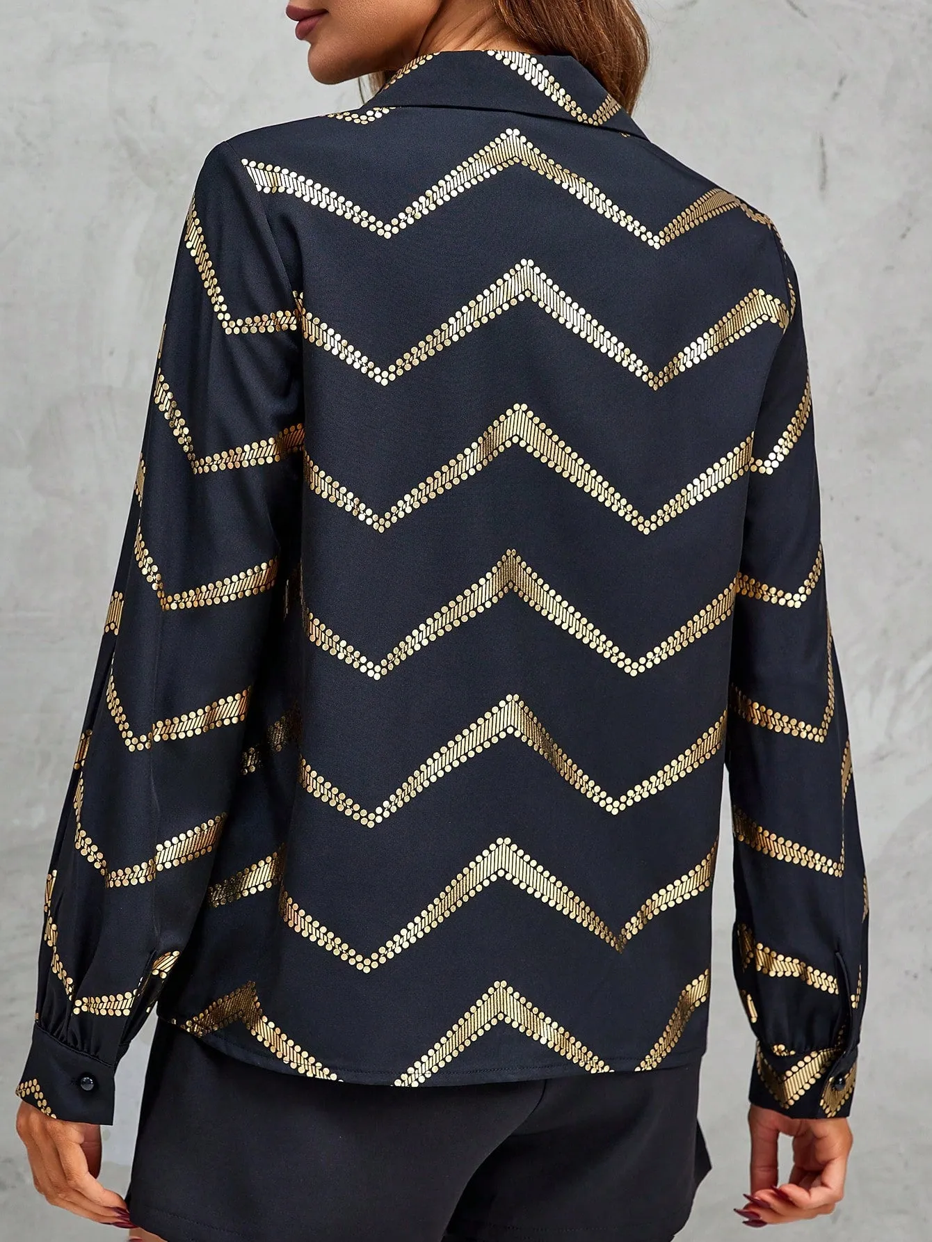 Women'S Lantern Sleeve Shirt With Gold Printed Pattern